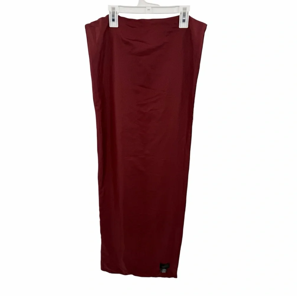 Magaschoni Home Maroon Burgundy Table Runner Textured  89x16